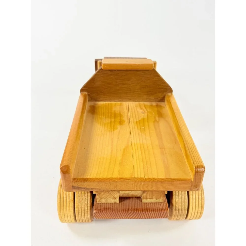Pats Toys wooden truck